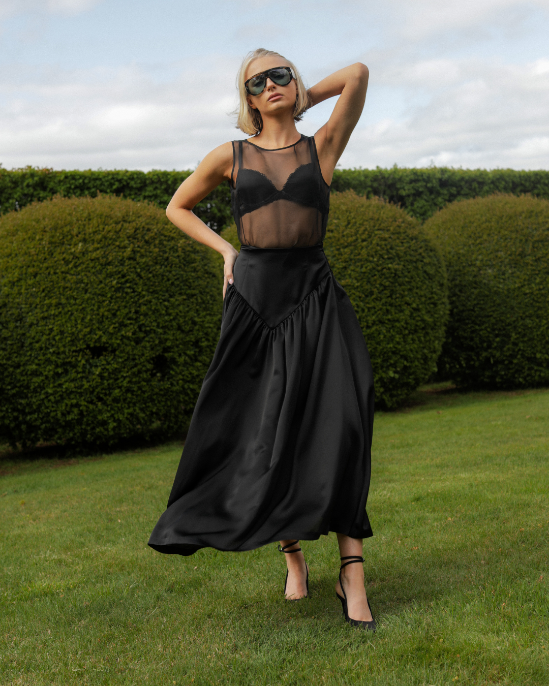 PARIS BLACK MIDI SKIRT