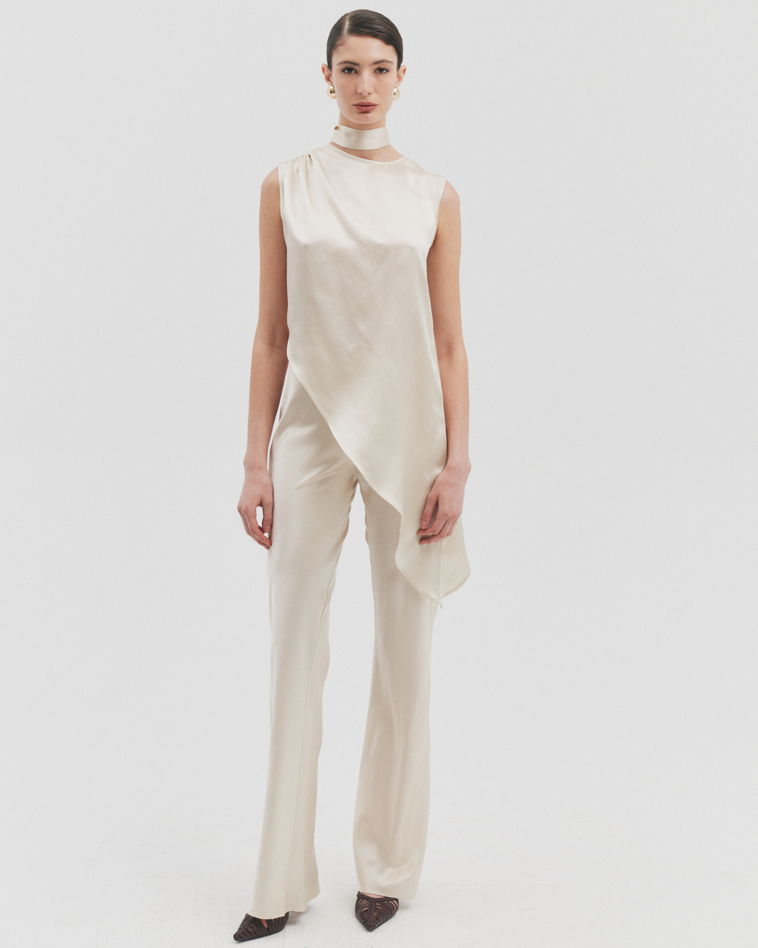 AMOUR ASYMMETRIC TOP OYSTER SILK