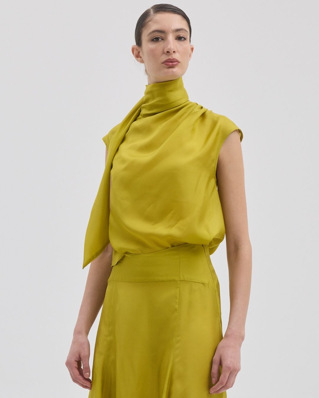 CHÉRI CAP SLEEVE CHARTREUSE SILK